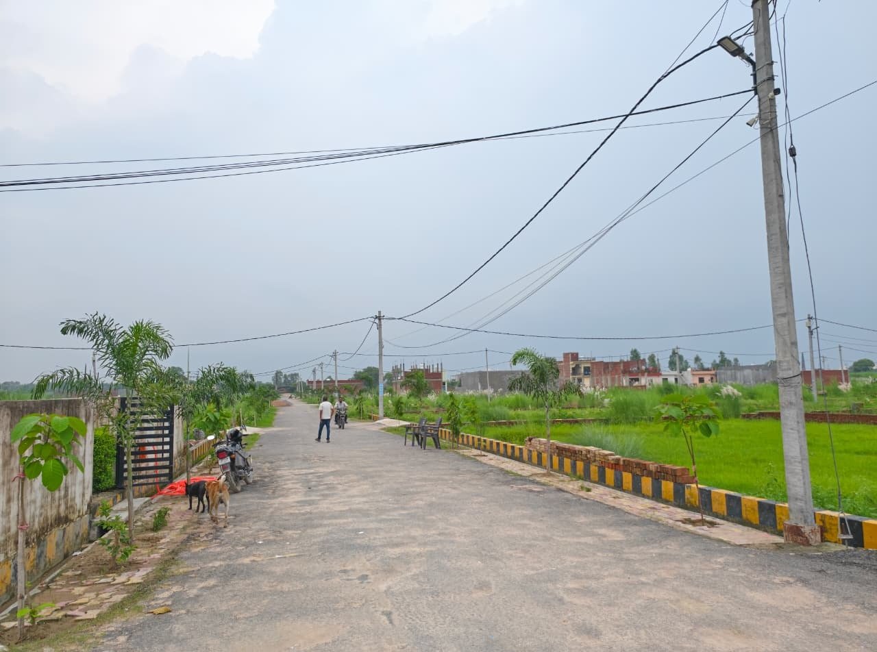 Expansive site view of Dauwa Green City